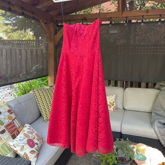 Sparkly Strapless Dress - Picture 4 of 5